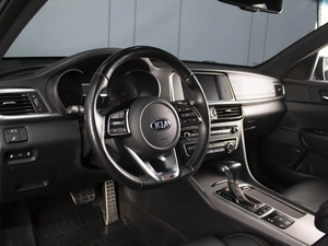 Седан Kia Optima 2019 года, 2640000 рублей, Омск