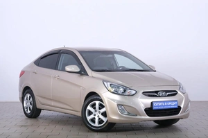 Седан Hyundai Solaris 2011 года, 879000 рублей, Омск