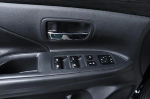 Внедорожник Mitsubishi Outlander 2016 года, 1749000 рублей, Челябинск