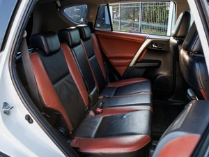 Внедорожник Toyota RAV4 2013 года, 2050000 рублей, Большой Сочи