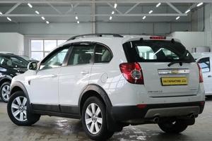 Внедорожник Chevrolet Captiva 2010 года, 1089000 рублей, Омск