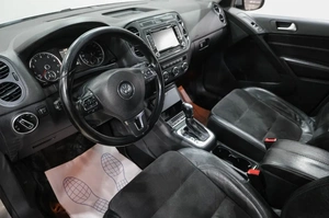 Внедорожник Volkswagen Tiguan 2012 года, 1539000 рублей, Новокузнецк