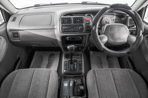 Внедорожник Suzuki Escudo 2001 года, 669000 рублей, Барнаул