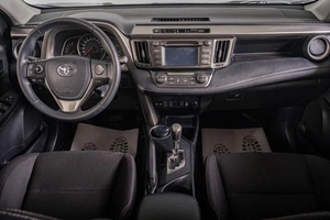 Внедорожник Toyota RAV4 2014 года, 2099000 рублей, Томск