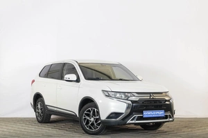 Внедорожник Mitsubishi Outlander 2018 года, 1859000 рублей, Тюмень