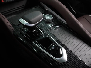 Внедорожник Geely Monjaro 2024 года, 3990000 рублей, Воронеж