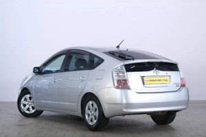 Лифтбек Toyota Prius 2008 года, 889000 рублей, Омск