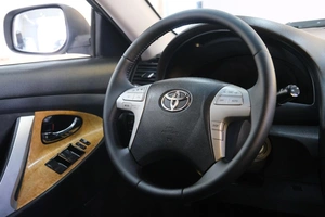 Седан Toyota Camry 2006 года, 1199000 рублей, Омск