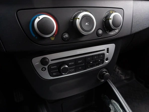 Седан Renault Fluence 2013 года, 999000 рублей, Саратов