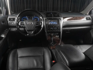 Седан Toyota Camry 2014 года, 2129000 рублей, Тюмень
