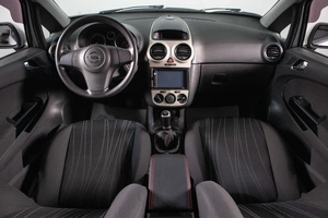 Хетчбэк Opel Corsa 2007 года, 399000 рублей, Сургут