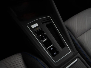 Хетчбэк Volkswagen Golf 2025 года, 3789888 рублей, Москва