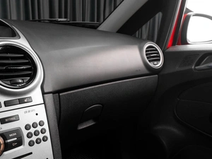 Хетчбэк Opel Corsa 2013 года, 619000 рублей, Тюмень