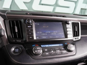 Внедорожник Toyota RAV4 2017 года, 2549000 рублей, Воронеж