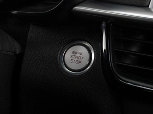 Седан Kia Optima 2018 года, 1989000 рублей, Тюмень