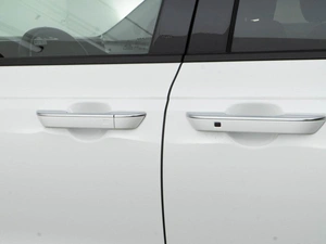 Минивэн Kia Carnival 2025 года, 6098999 рублей, Москва