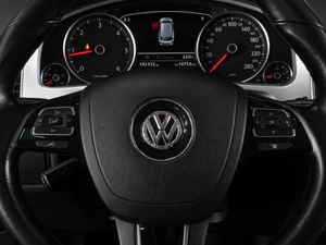 Внедорожник Volkswagen Touareg 2015 года, 2899000 рублей, Тюмень
