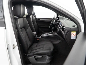 Внедорожник Porsche Macan S 2017 года, 4539999 рублей, Москва