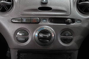 Седан Toyota Platz 2000 года, 499000 рублей, Новокузнецк