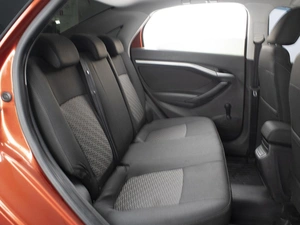 Седан ВАЗ (LADA) Vesta 2018 года, 900000 рублей, Омск