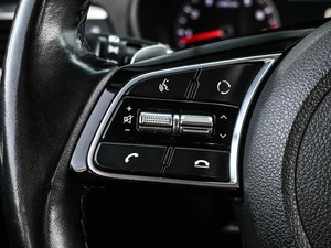 Седан Kia Optima 2019 года, 1939000 рублей, Кирилловка