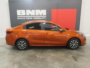 Седан Kia Rio 2021 года, 1690000 рублей, Курск
