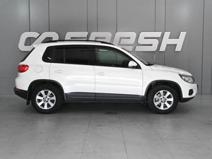 Внедорожник Volkswagen Tiguan 2012 года, 1350000 рублей, Ростов-на-Дону