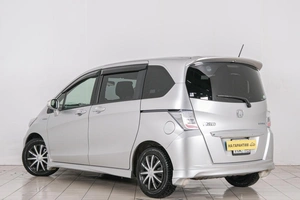 Минивэн Honda Freed 2012 года, 1099000 рублей, Красноярск