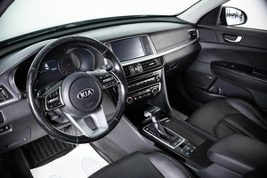 Седан Kia Optima 2018 года, 2099000 рублей, Пермь