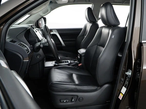 Внедорожник Toyota Land Cruiser Prado 2019 года, 5427077 рублей, Москва