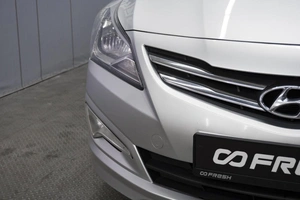 Седан Hyundai Solaris 2016 года, 895000 рублей, Омск