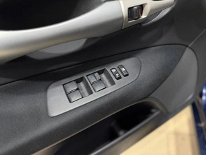 Хетчбэк Toyota Auris 2008 года, 679000 рублей, Красноярск