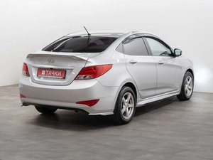 Седан Hyundai Solaris 2014 года, 1050000 рублей, Красноярск