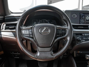 Седан Lexus ES 2018 года, 2770000 рублей, Ставрополь