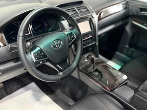Седан Toyota Camry 2015 года, 1799000 рублей, Красноярск