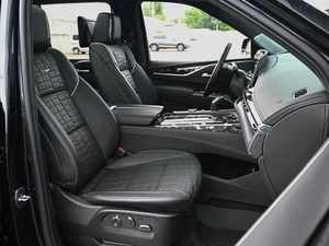 Внедорожник Cadillac Escalade 2023 года, 16999000 рублей, Кирилловка