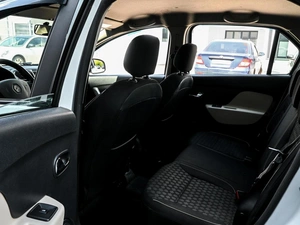 Седан Renault Logan 2015 года, 889000 рублей, Волгоград