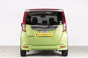 Минивэн Toyota Roomy 2018 года, 1289000 рублей, Челябинск