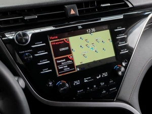 Седан Toyota Camry 2019 года, 2999000 рублей, Тюмень