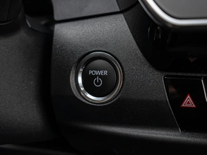 Седан Toyota Camry 2025 года, 4560000 рублей, Краснодар