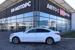 Седан Hyundai Genesis 2015 года, 2095000 рублей, Мирное