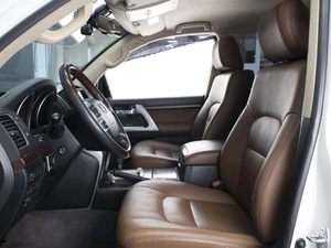 Внедорожник Toyota Land Cruiser 2015 года, 3350000 рублей, Омск