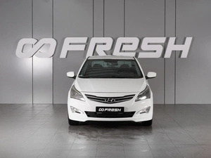 Седан Hyundai Solaris 2015 года, 1095000 рублей, Красный Пахарь