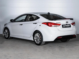 Седан Hyundai Avante 2011 года, 1166000 рублей, Ставрополь