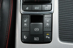 Седан Kia Optima 2018 года, 2159000 рублей, Омск