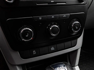 Внедорожник Skoda Yeti 2012 года, 1020000 рублей, Краснодар