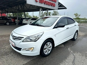 Седан Hyundai Solaris 2014 года, 995000 рублей, Абакан