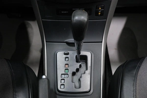 Седан Toyota Corolla 2009 года, 1079000 рублей, Омск