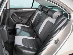 Седан Volkswagen Jetta 2012 года, 1299000 рублей, Аксай