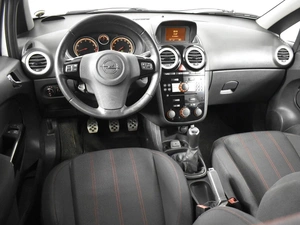 Хетчбэк Opel Corsa 2011 года, 528200 рублей, Казань